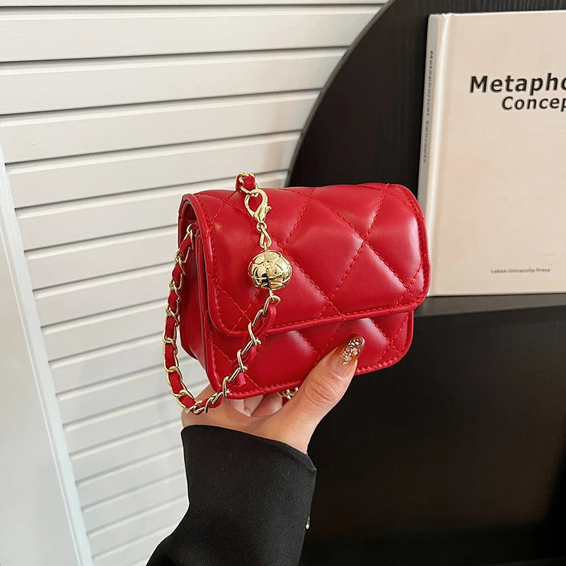 Diamond Grid Chain Bag
