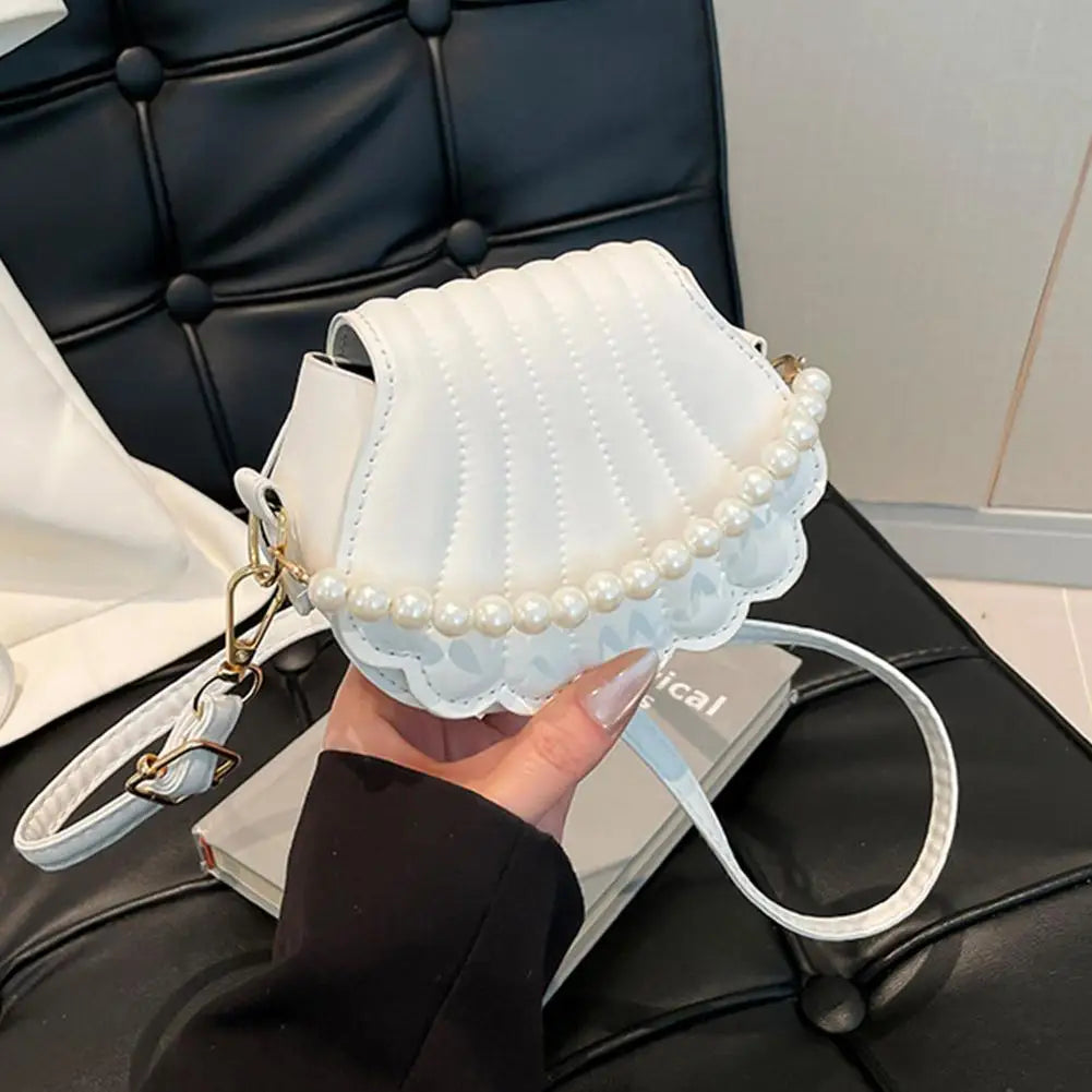 Pearl Chain Seashell Bag
